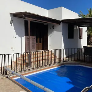 https://mountain-view-villa.in-canary-islands.com